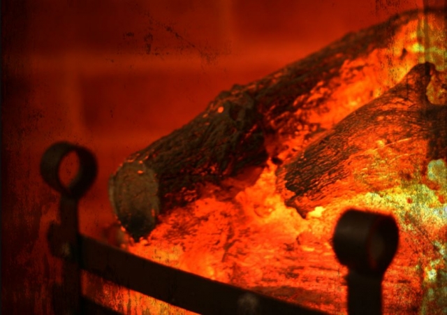  Bûches dans le feu 